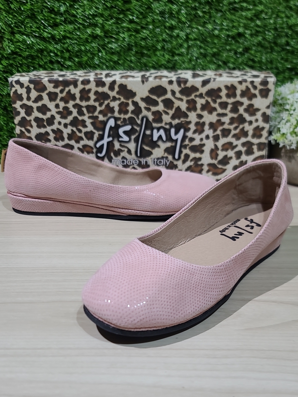 French Sole Zeppa Flats / Blush Wave US Women's 6 NEW